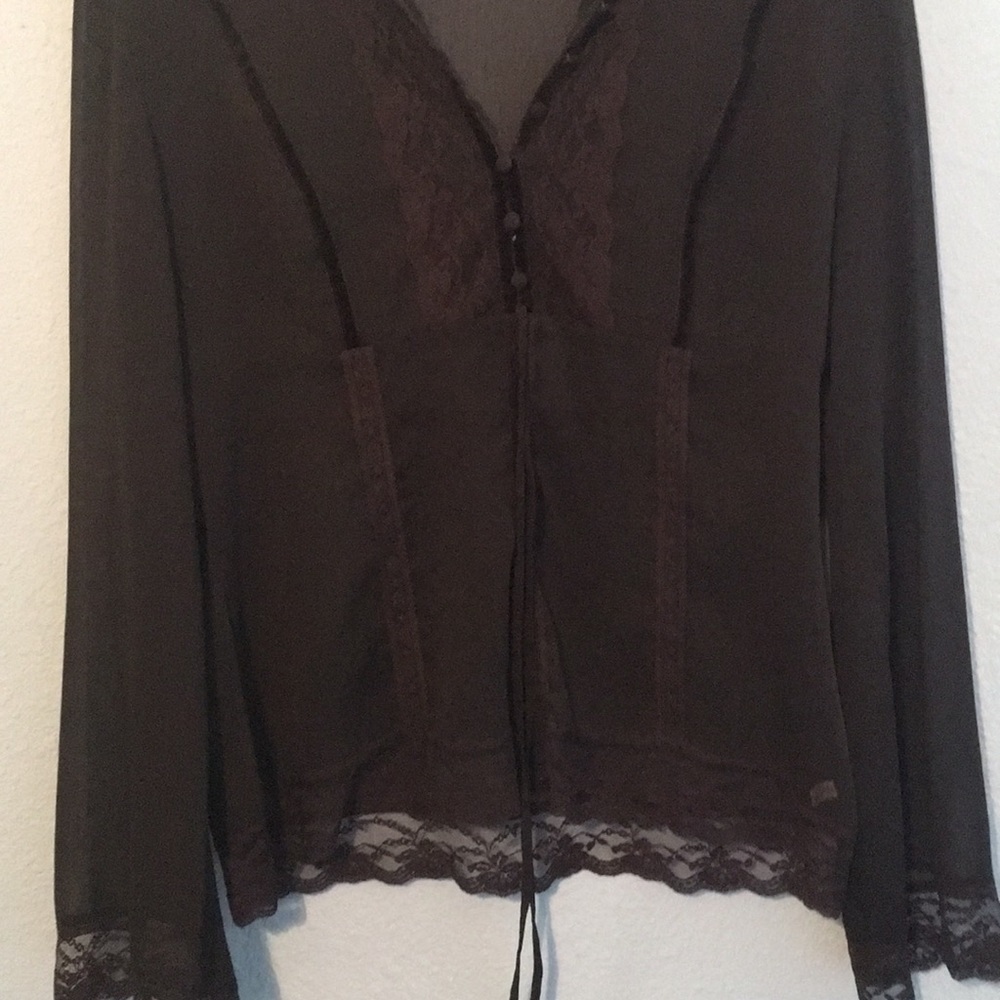 Sheer and lace loose sleeve black blouse